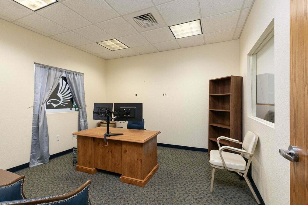 OFFICE FOR SALE ON THE DOWNTOWN SQUARE IN STOCKTON MO