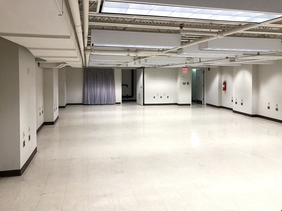 Investment Property: 6,886 SF Building Renovated for Office/Retail