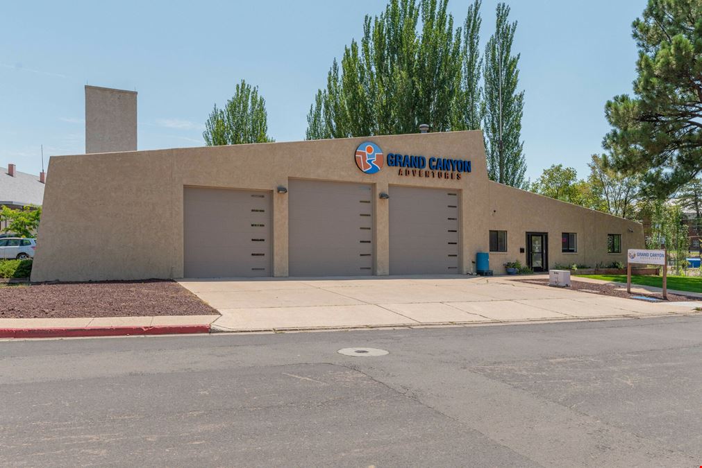 Versatile Flex Building for Warehouse, Retail, and Office