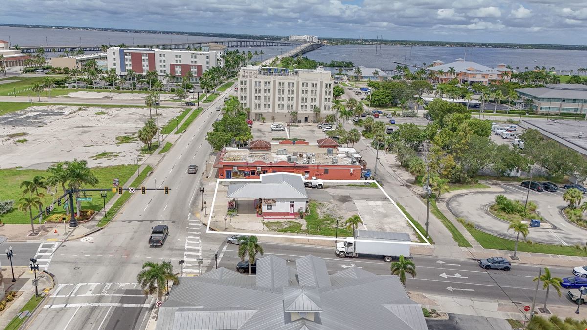 Free-standing Retail at Signalized Corner