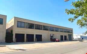 3512 N Kostner Ave