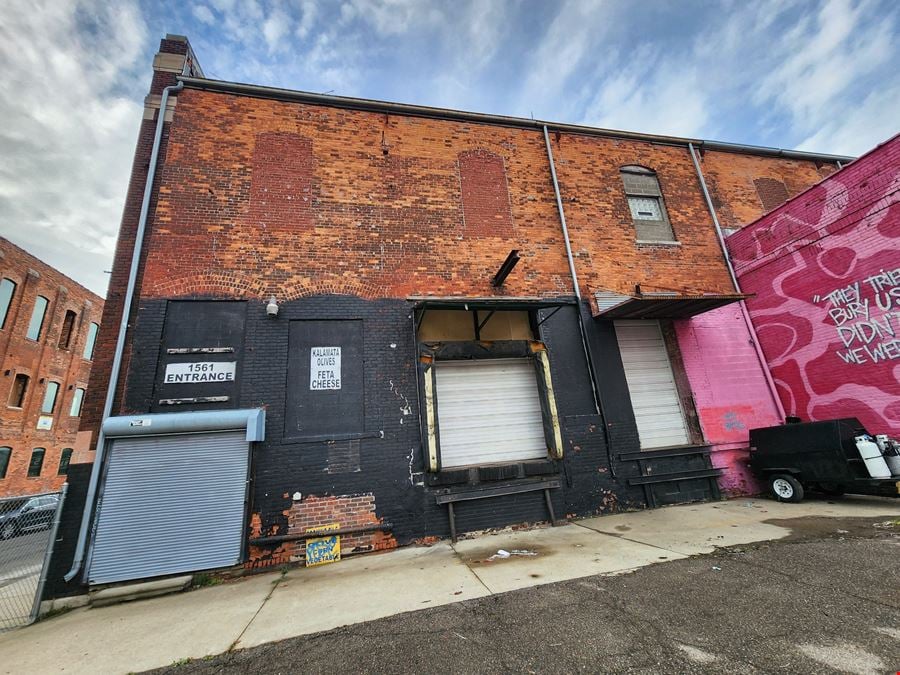 1561 Adelaide