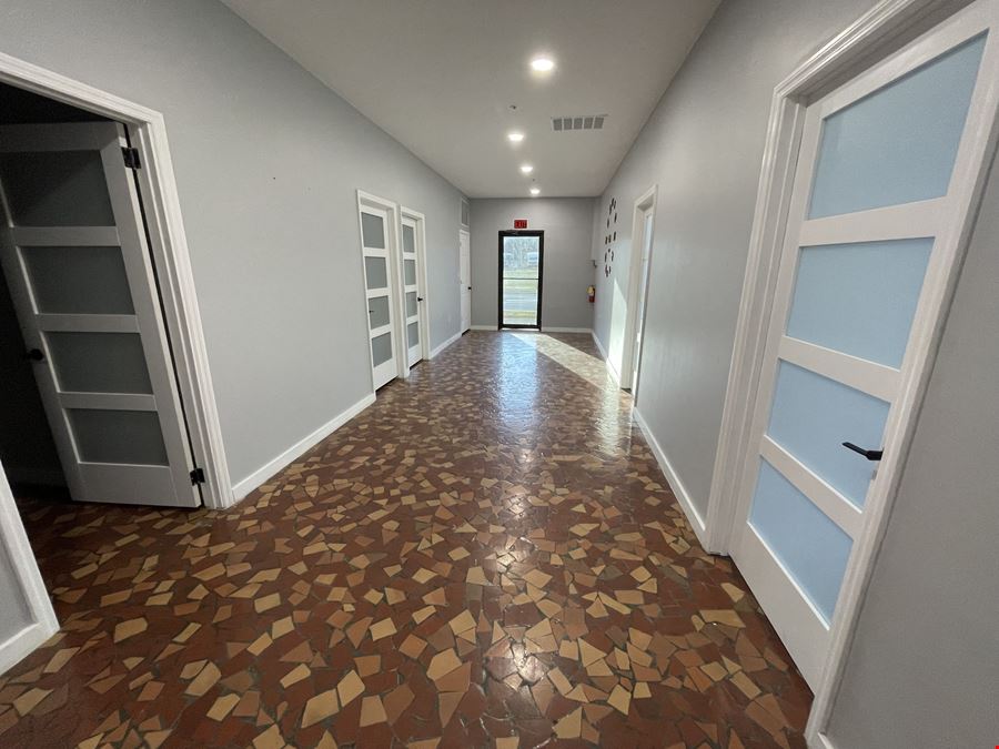 Offices - $450, $650 & $1,900w/ Utilities