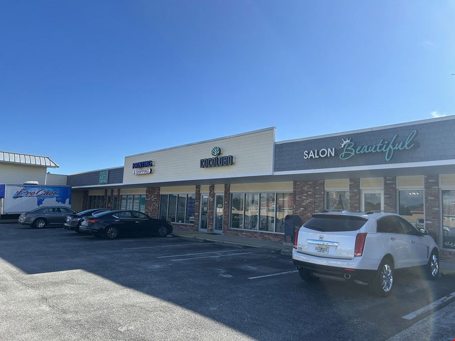 Pines Plaza