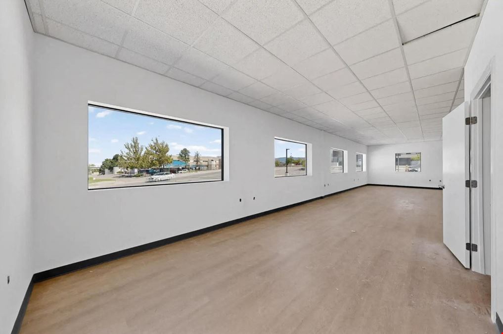 New Build Warehouse Suites Next to Airport & i-25