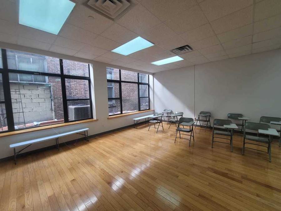 368 E 149th St | Office space in the Bronx!