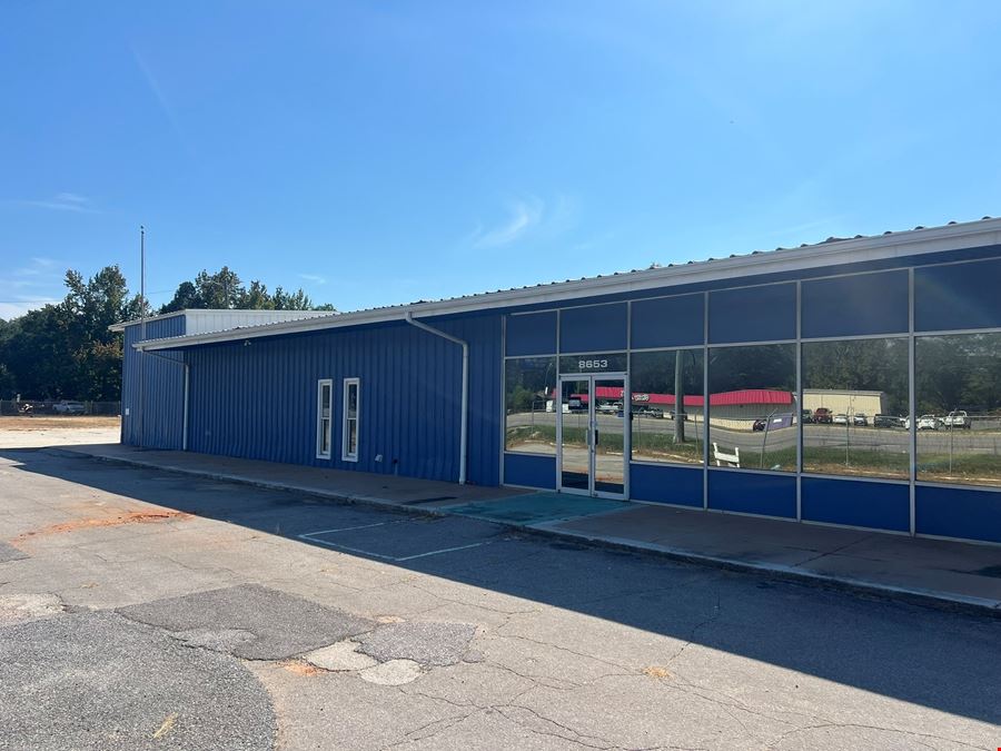 8653 Pensacola Blvd