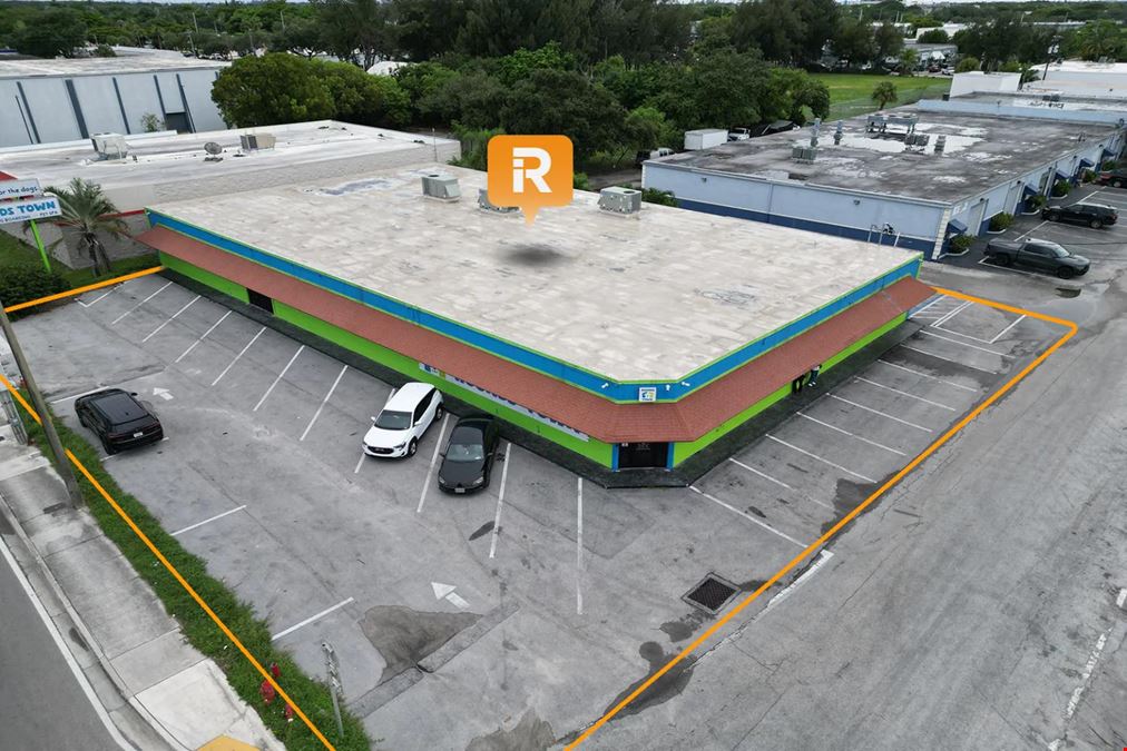 Fort Lauderdale Divisible Commercial Building | Renovated 2024