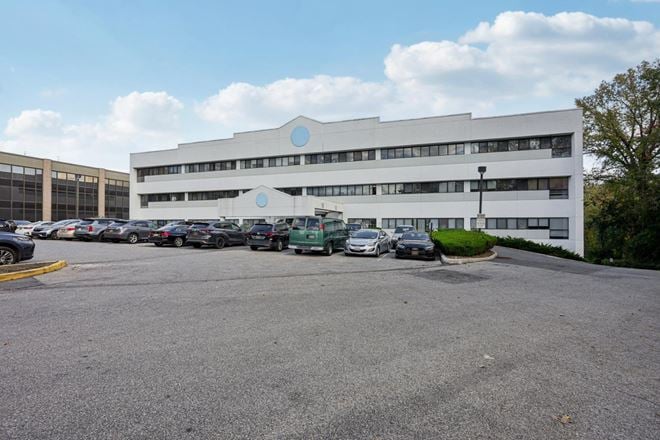 Preview of Healthcare space for Rent at 970 North Broadway