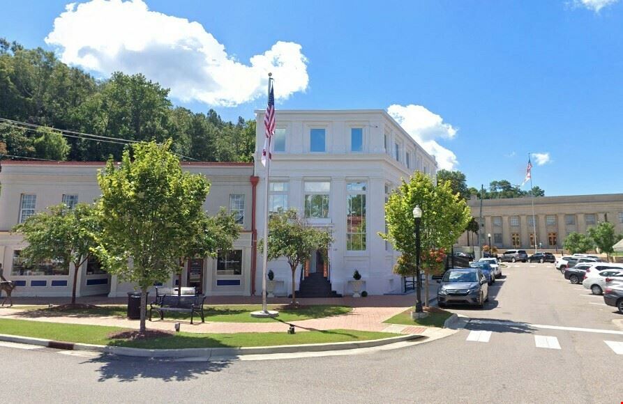 110 East Bridge Street