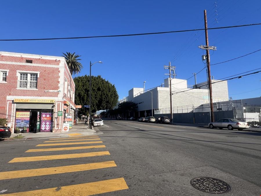 4071 S Main Street Property