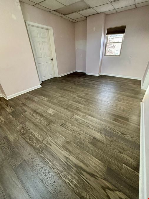978 Washington Street, retail / office lease