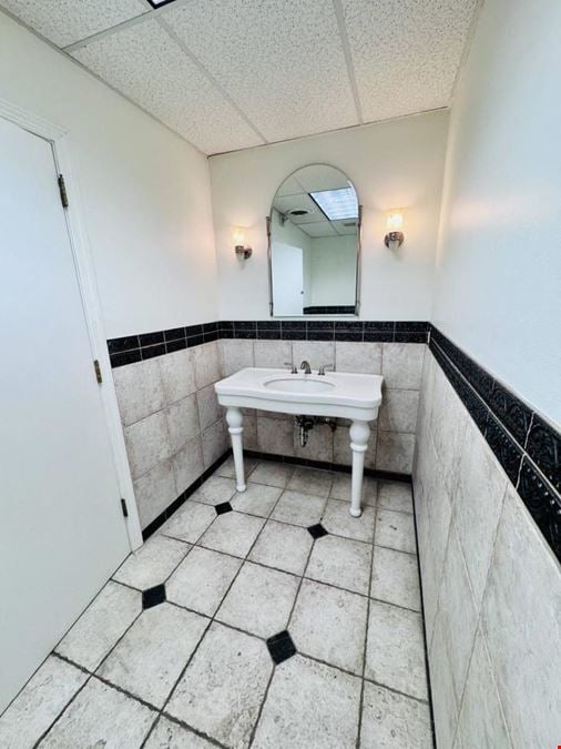 3121 Penn Ave