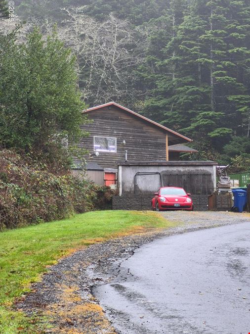 2740 SE Highway 101