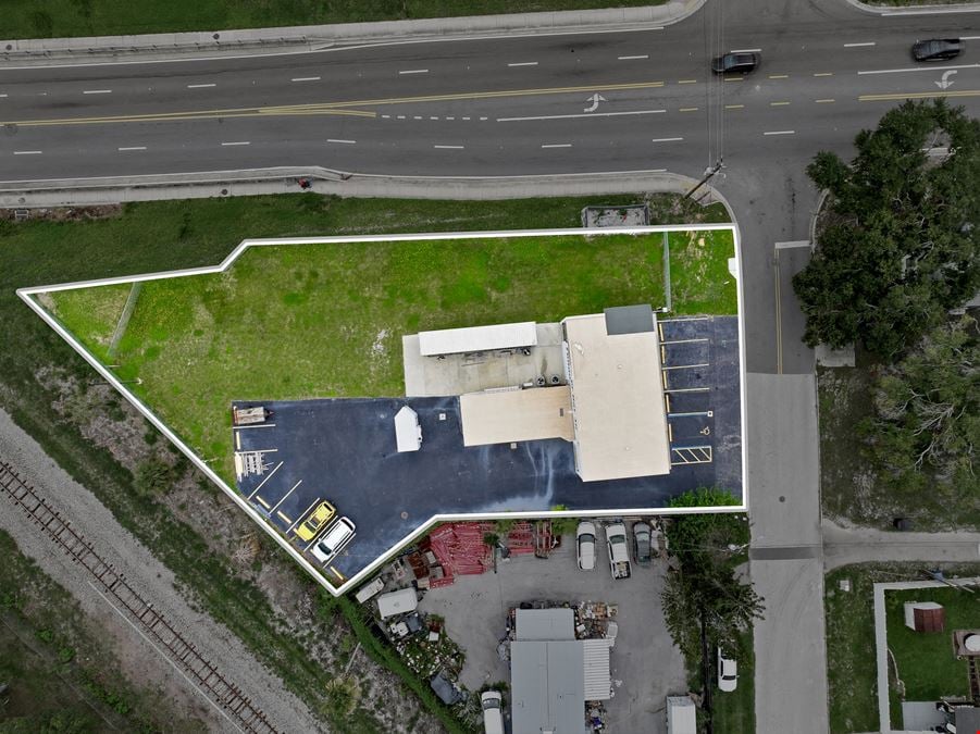 Full-Service Office Space for Lease | 3100 38th Ave N, St. Petersburg, FL