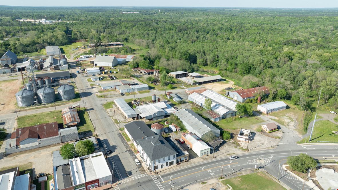 Hawkinsville, Georgia - Cotton Warehouses/Gin