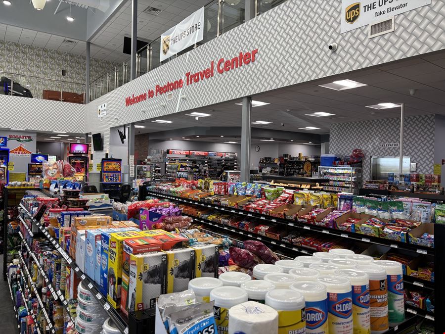Flexible Retail/Service Space Currently Turnkey Bar