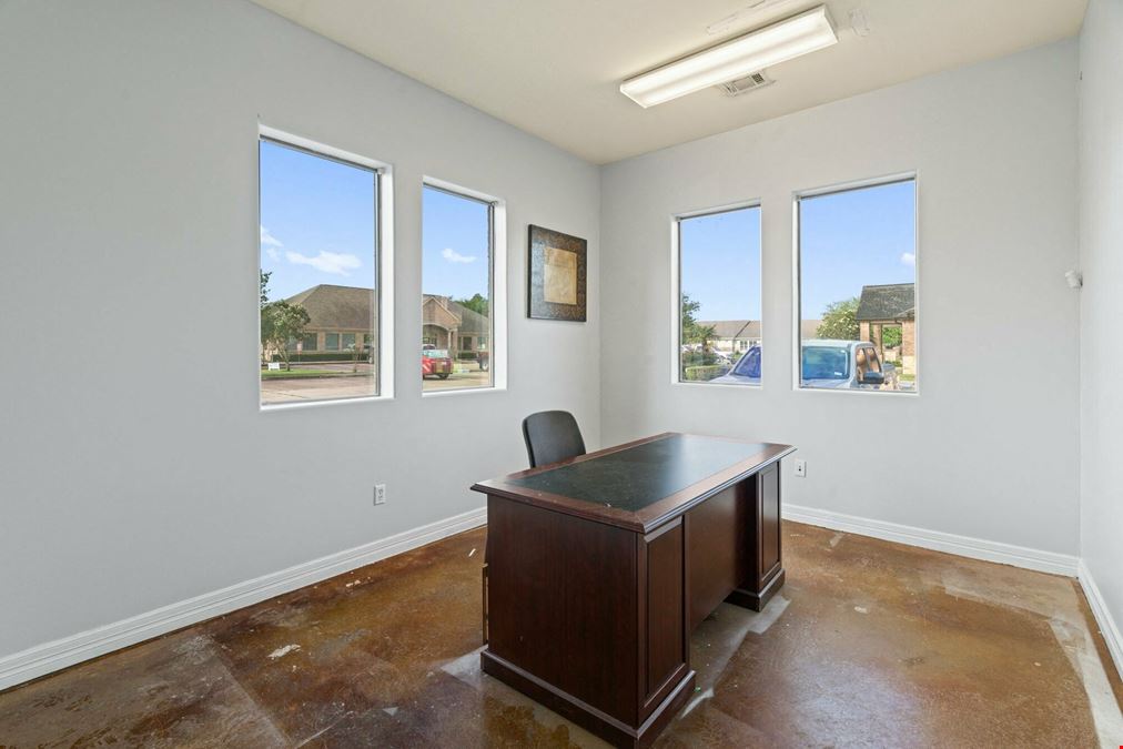 Business Condo in Katy Texas