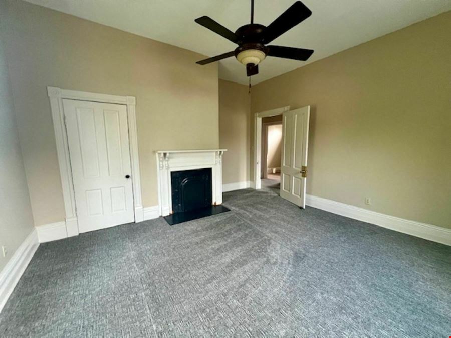482 New St