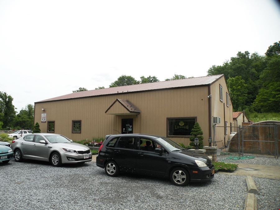 Dutchess - 2,500 SF Flex / Storage / Office