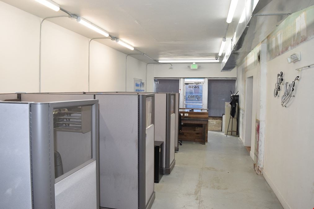 120 SF office/retail space for lease
