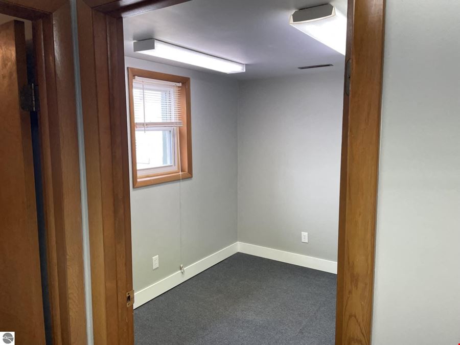 112 John Street, Lake City, MI, 49651