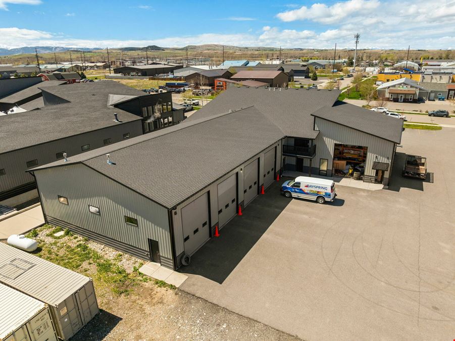 146 Village Center Ln