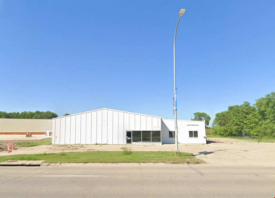 604 Hwy 175 W