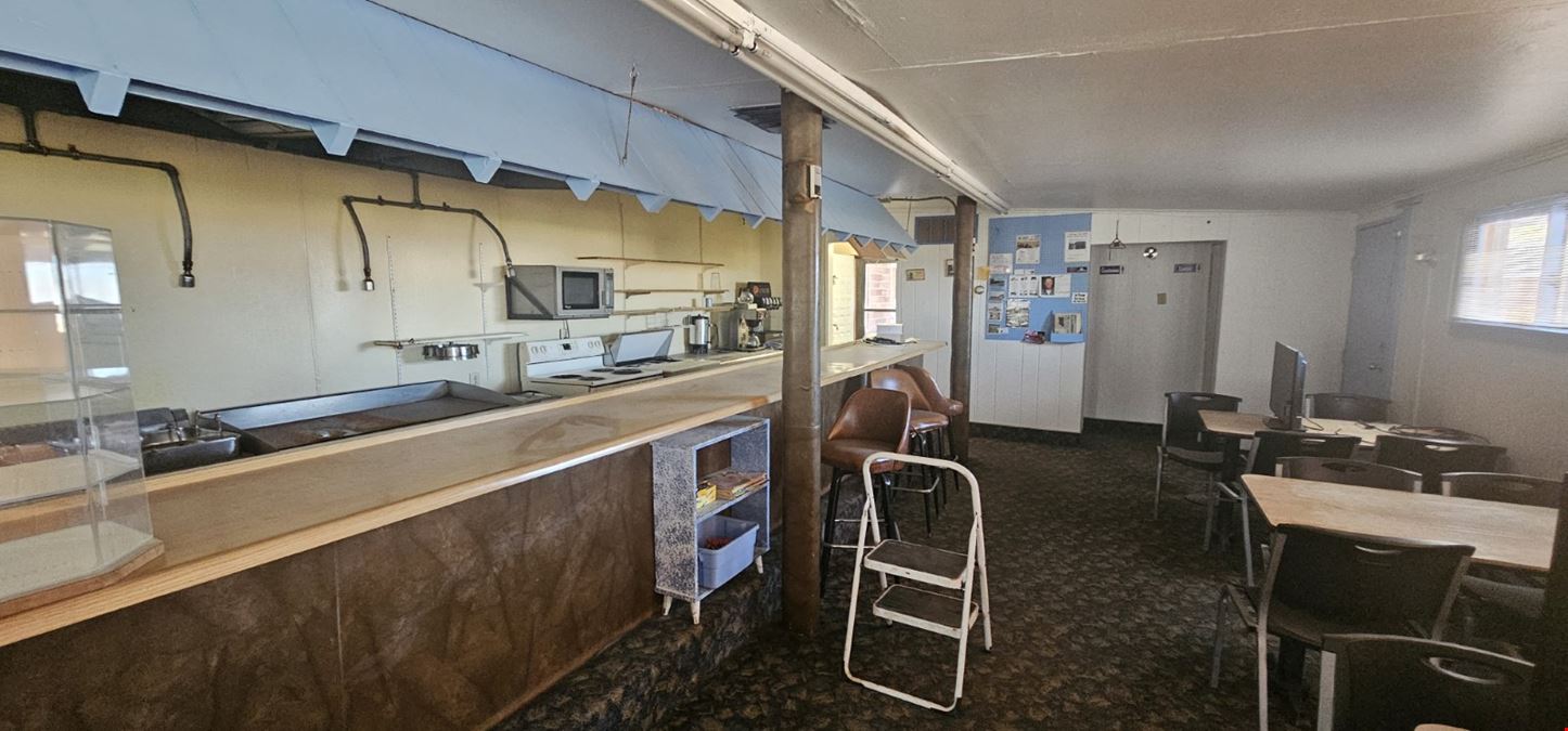 Idalia Cafe & Motel