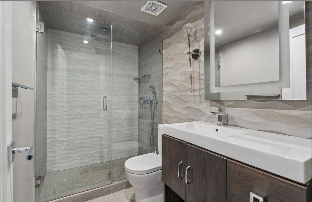 Chicago Airbnb / Development Opportunity