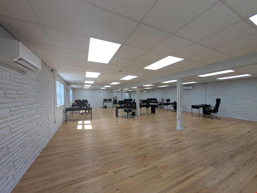 655 Middle Country Rd 2995 sq.ft office space