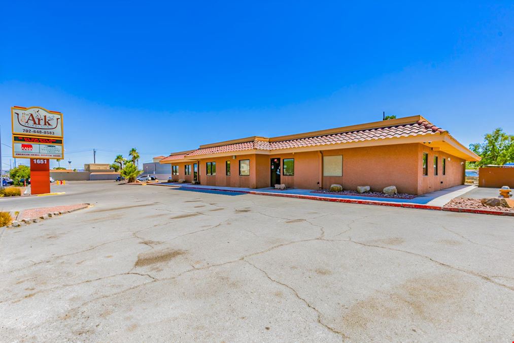1651 N Rancho Dr