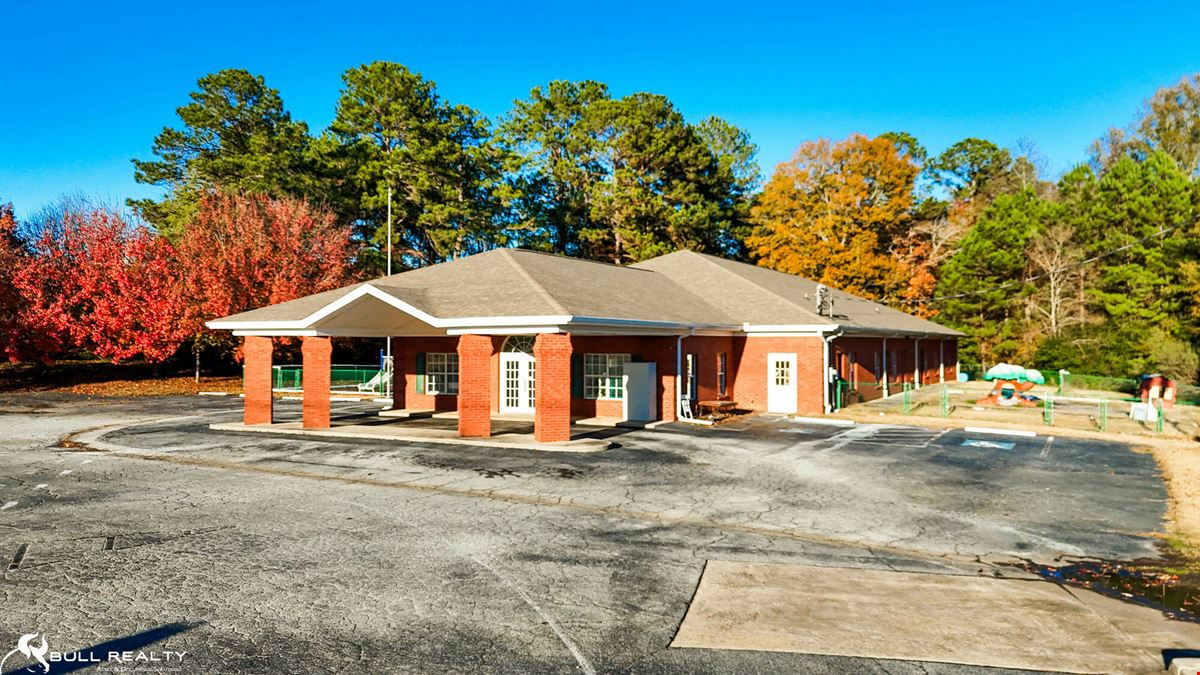 Vacant Commercial Building | Former Daycare