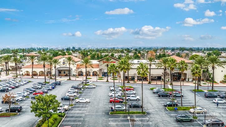 New reduced price! |Town Center Square | Exceptional Fully-Leased Retail Opportunity
