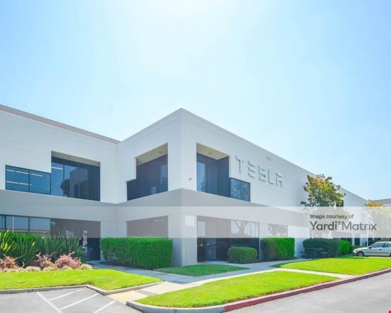 Preview of Industrial space for Rent at 410 South Abbott Avenue