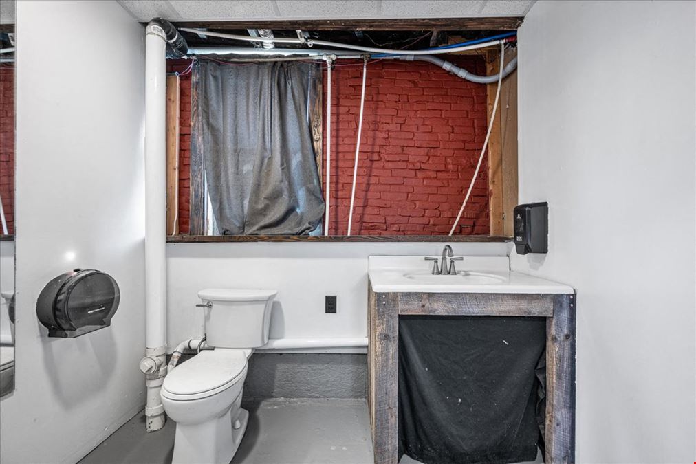 21 Furnace St