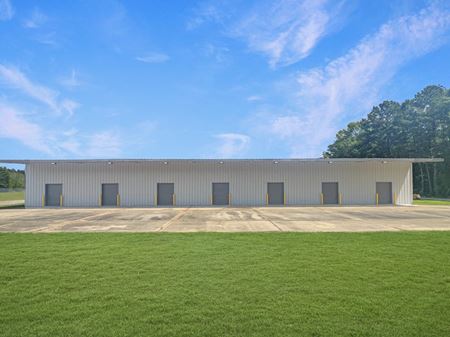 Preview of commercial space at 800 Industrial Circle