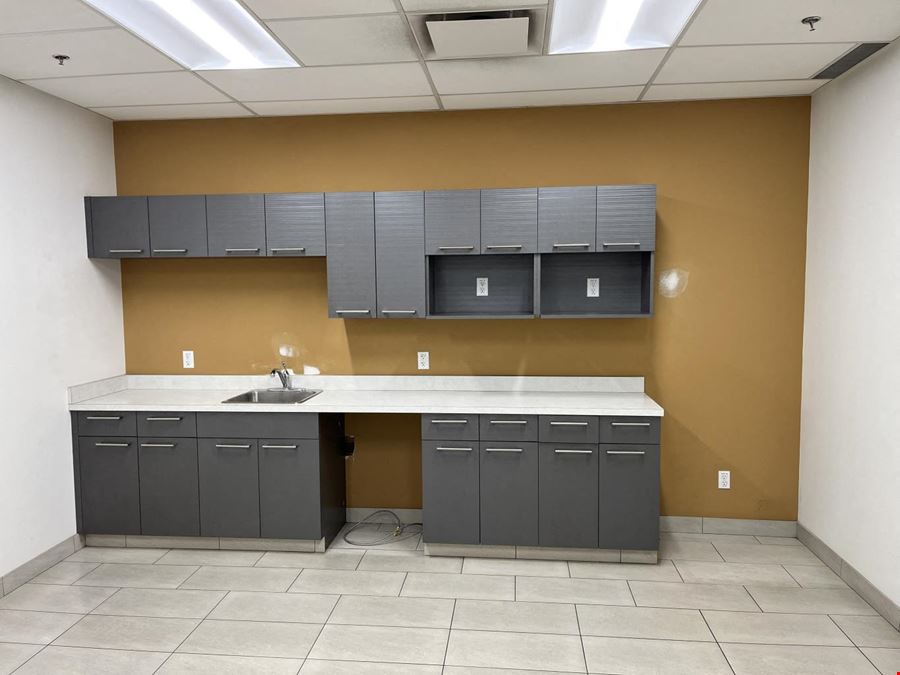 Yellowhead Crossing Phase II Bldg 3