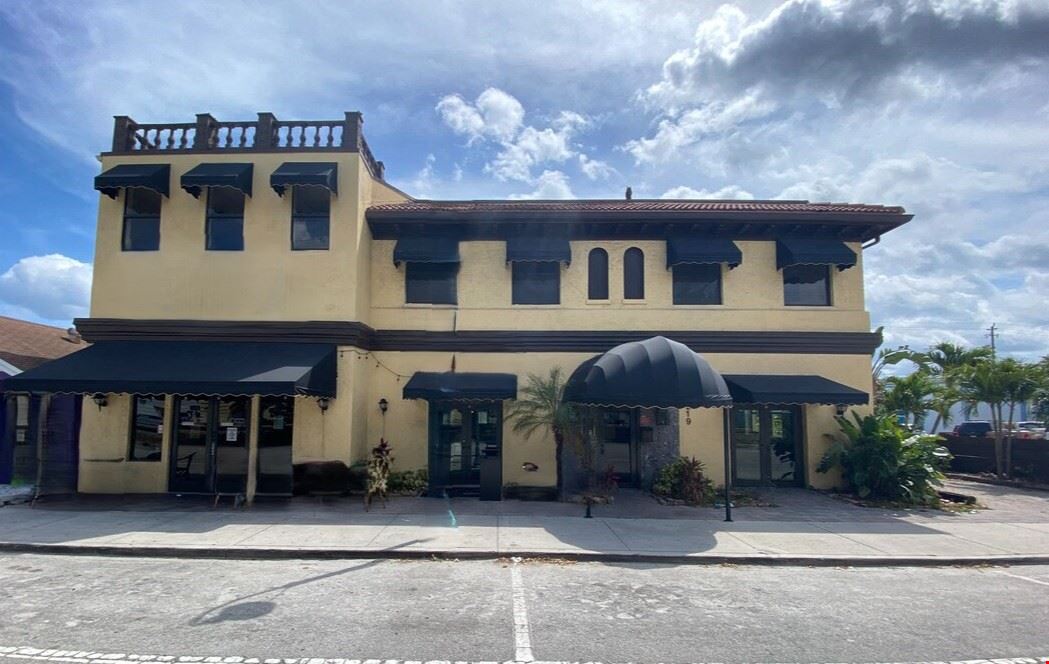10,378 SF Free-standing Building