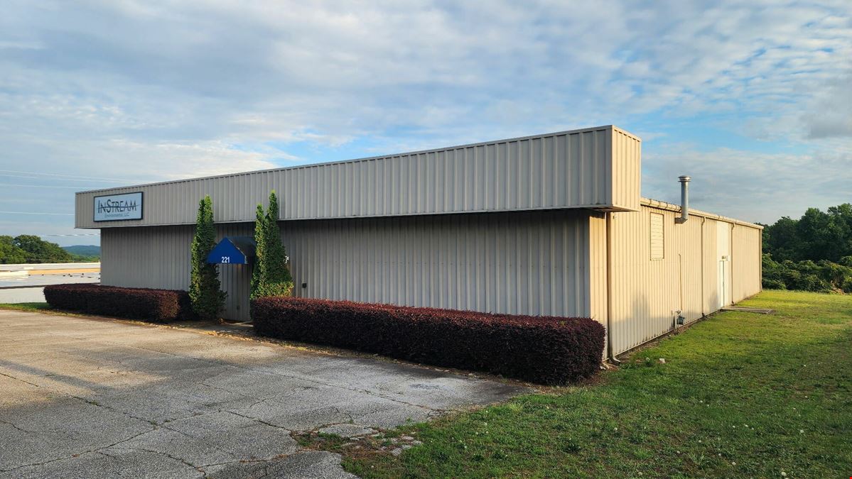 221 Beverly Rd