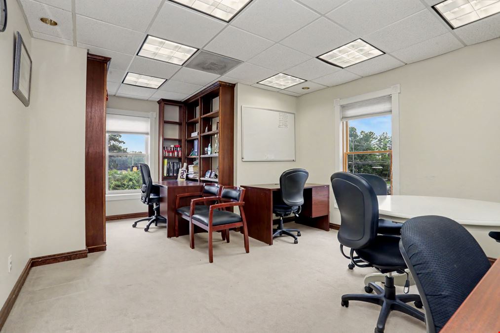 27 Mill Plain Rd #4