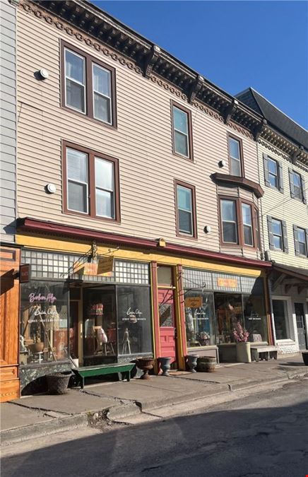 806 Main St