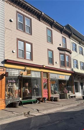 806 Main St