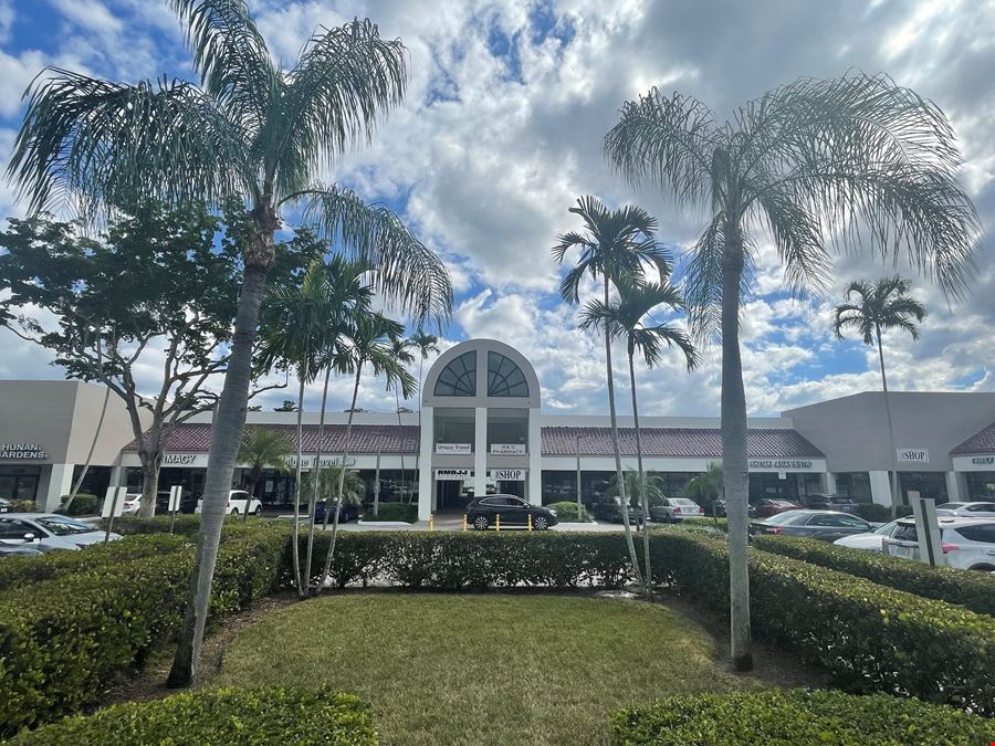 Boca Ray Plaza