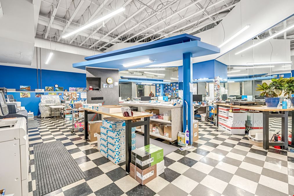 2727 North Grove Industrial Drive Suite 135