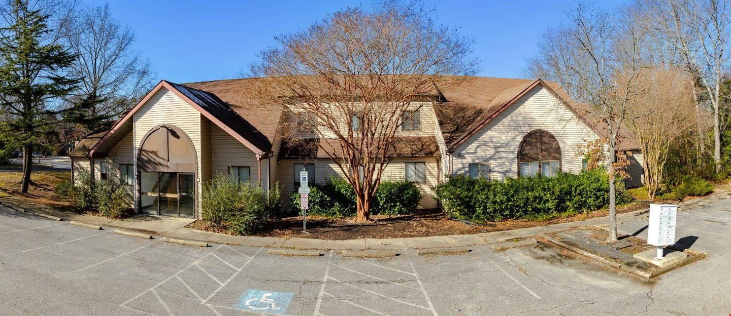 Well-Maintained Office Building in St. Charles Business Corridor