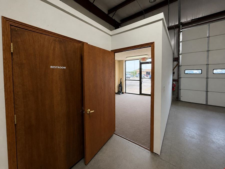350 SW 25th Street