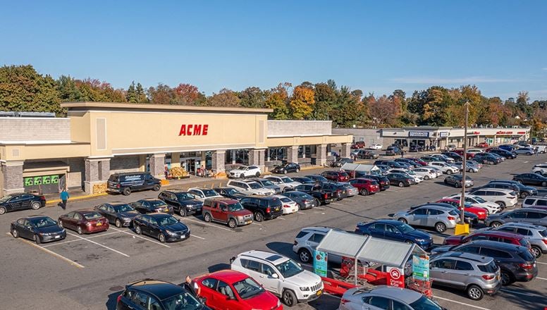 Preview of Retail space for Rent at McLean Plaza