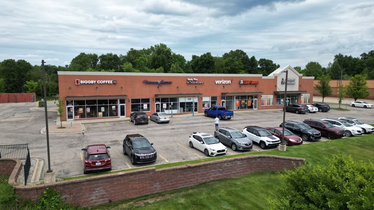 Hartland Pointe Plaza