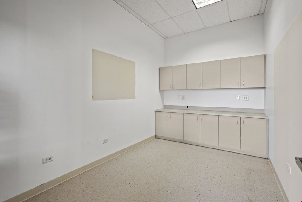 9645 Lincolnway Lane
